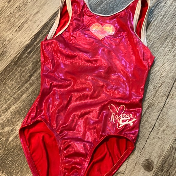 Gymnastics Leo - Picture 1 of 2